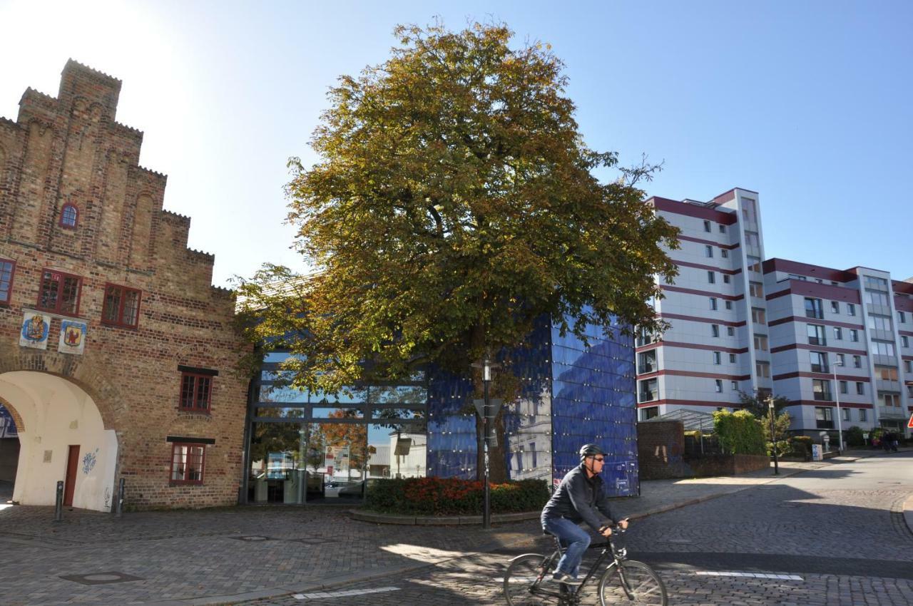 Ferienwohnung "Am Nordertor" فلنسبورغ المظهر الخارجي الصورة