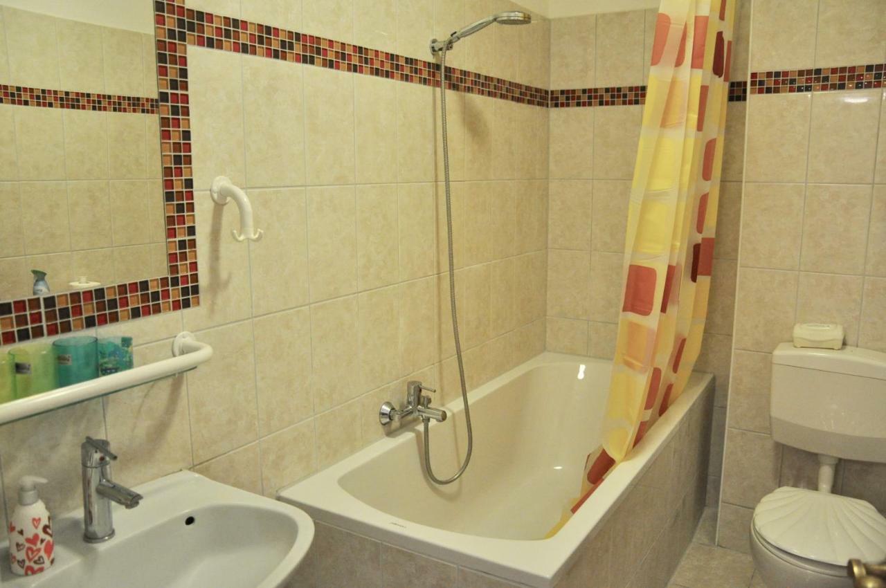 Ferienwohnung "Am Nordertor" فلنسبورغ المظهر الخارجي الصورة